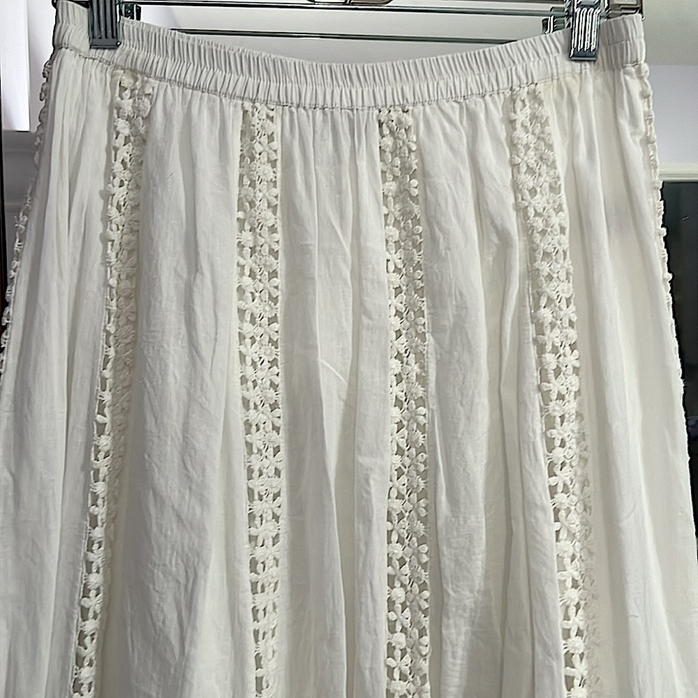 Kim Rogers White Midi Skirt with Lace Panels - Picture 2 of 8